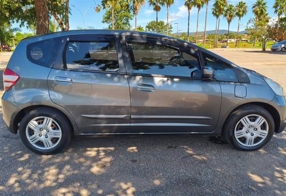 HONDA FIT 1.4 DX 16V FLEX 4P AUTOMÁTICO HONDA FIT 1.4 DX 16V FLEX 4P AUTOMÁTICO